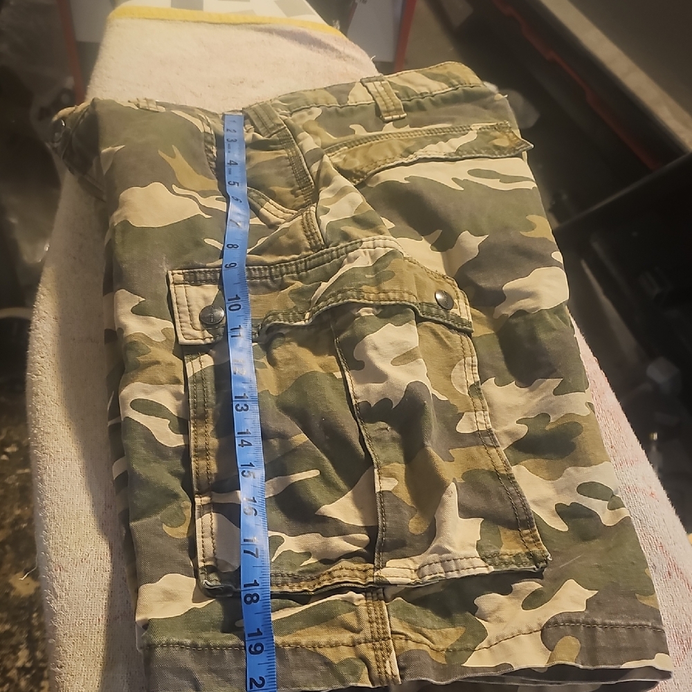 Carhartt Men’s Camo Cargo Shorts - Green & Tan